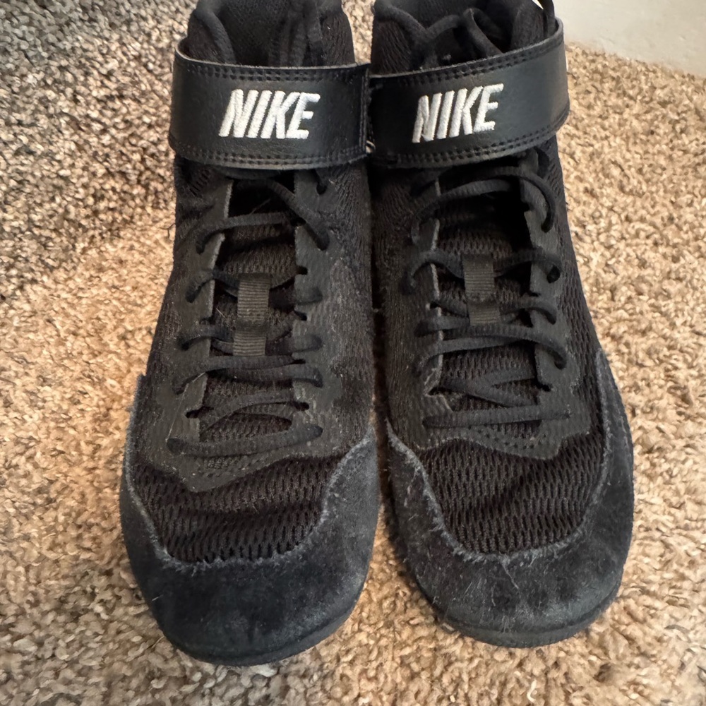 Nike SpeedSweep VIII Wrestling Shoes size 3Y
